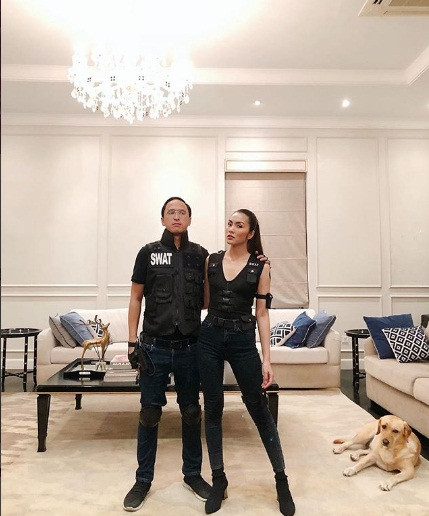 Hà Tăng quyến rũ "chết người" bên ông xã Louis Nguyễn. Ảnh: Instagram, FBNV.