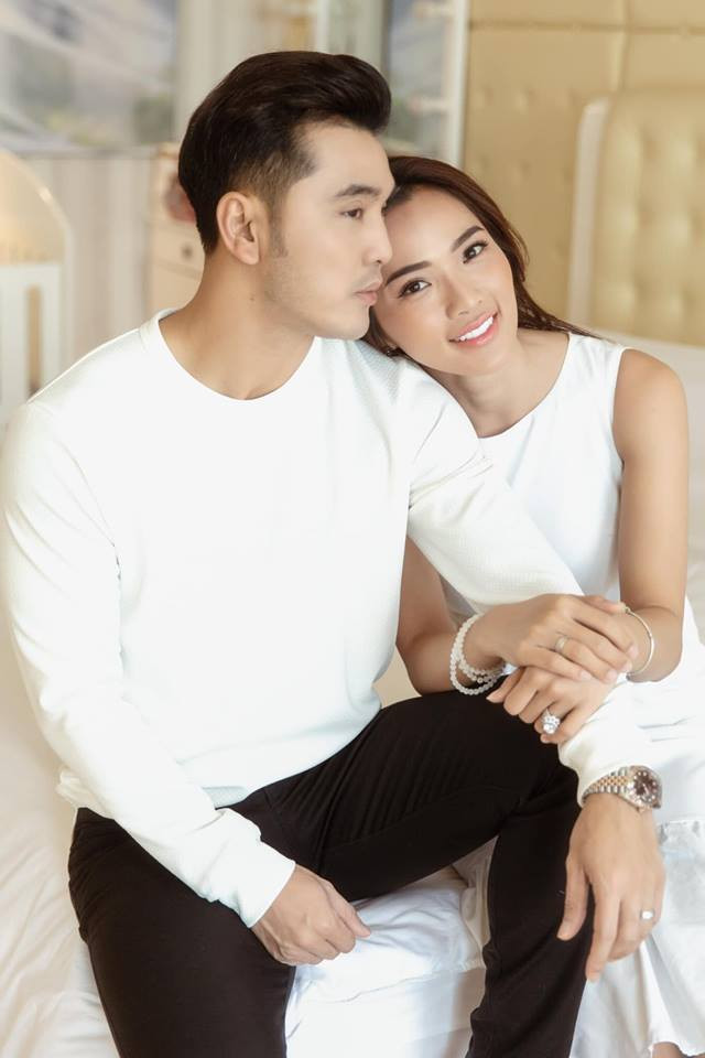 Nhưng khi ấy cũng nhờ có tình yêu mà cặp đôi ca sĩ - người mẫu mới có thêm sức mạnh để vượt qua mọi rào cản, sóng gió trong cuộc sống.