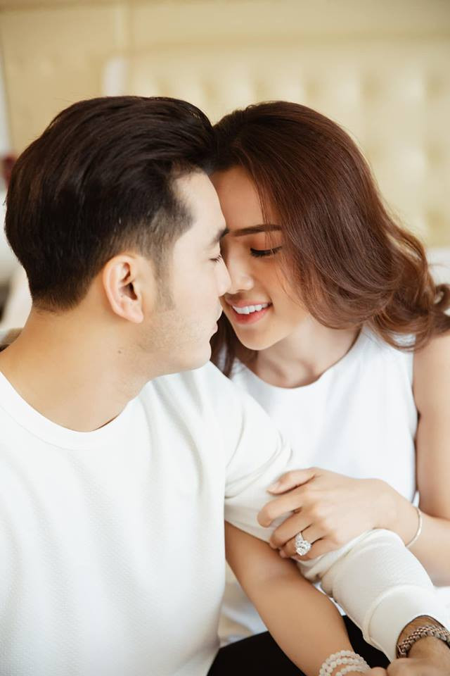 Và sau 6 năm yêu đương, sống chung, Ưng Hoàng Phúc và Kim Cương quyết định làm đám cưới để ổn định cuộc sống vợ chồng. Ảnh: Nguyễn Trường Sơn.