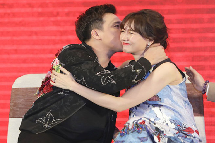 Sợ vợ đau và không muốn sinh con, nhưng Trấn Thành nhận ra vợ anh kiên cường, mạnh mẽ hơn mình nghĩ.