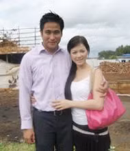 Diễn viên Minh Tiệp từng dính nghi vấn "phim giả tình thật" với Lý Nhã Kỳ khi cả hai tham gia bộ phim “ Giá mua một thượng đế” của đạo diễn Hồ Ngọc Xum.