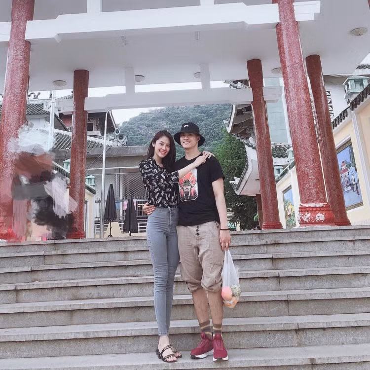 Sự việc khiến dư luận chán ngán, cho rằng Lâm Vinh Hải - Linh Chi nên ngừng "kiếm fame" bằng cách nói xấu vợ cũ vì dù sao Hải và Châu cũng từng là vợ chồng trong quá khứ. Ảnh: FBNV.