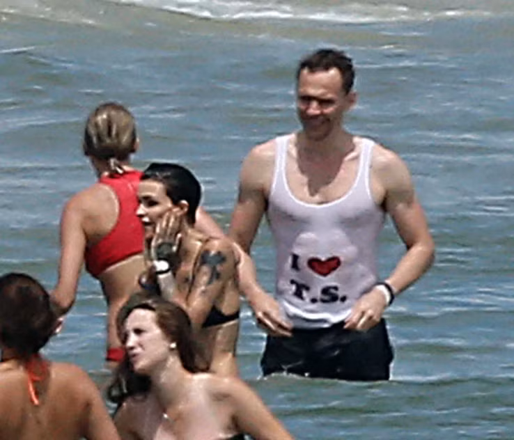 Khi ác ma Loki cũng yêu Taylor Swift.