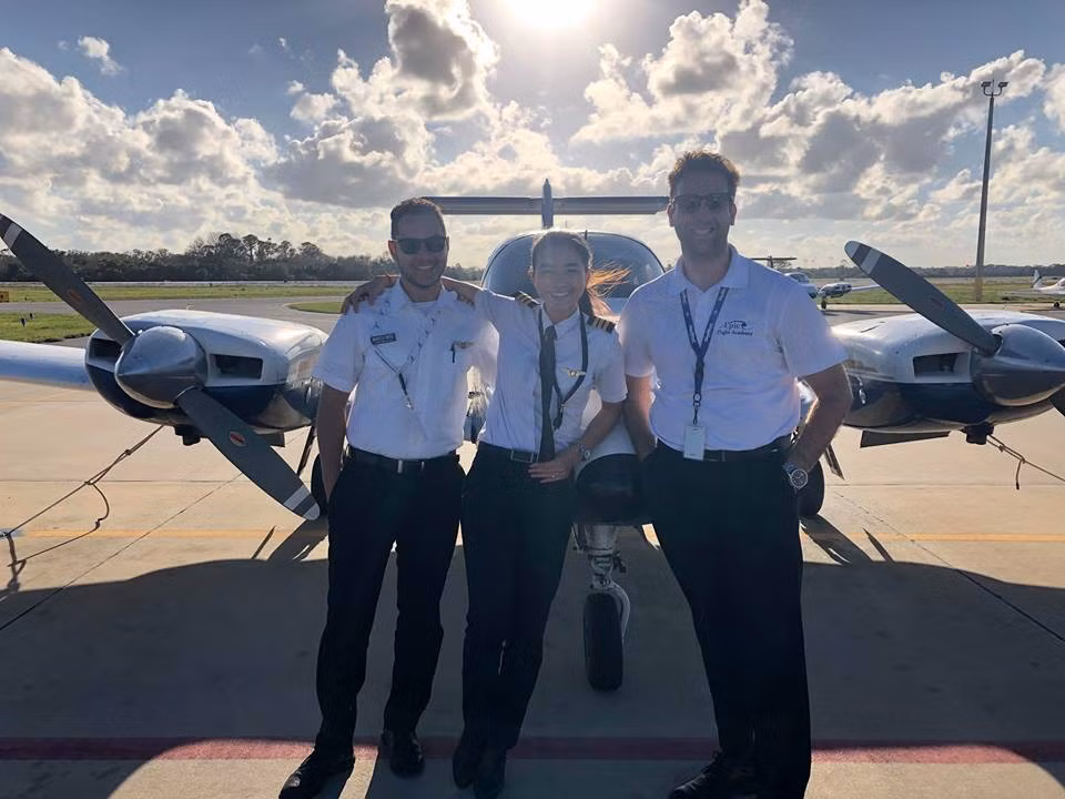 Tuy nhiên, khi sự nghiệp đang bước vào giai đoạn đỉnh cao với những bộ phim để lại dấu ấn như: Dốc sương mù, Huyền thoại 1C..., sao Việt này bất ngờ bỏ showbiz để trở thành một kỹ sư.