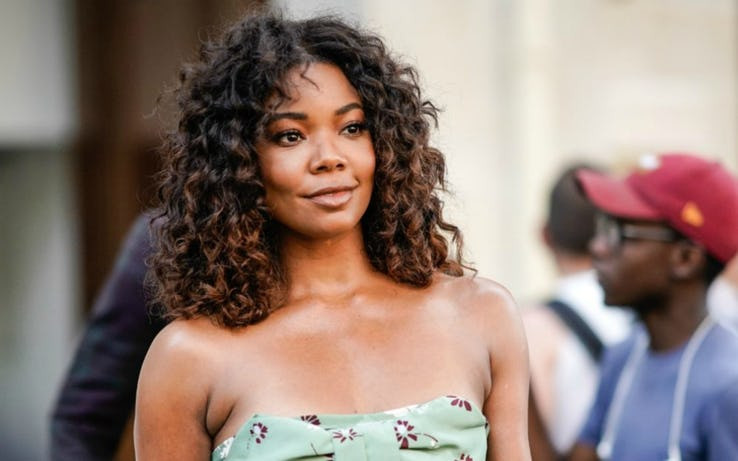 Trong cuốn sách được xuất bản bởi nữ diễn viên Gabrielle Union, có tiêu đề We're Needing Wine, Union viết: "Tôi đã trải qua 8 hoặc 9 lần sẩy thai. Trong ba năm, cơ thể của tôi như một "cỗ máy", cố gắng để có thể mang thai".