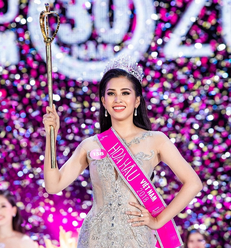 Dang quang nam 18 tuoi, Tieu Vy co tranh “vet xe do” cua Ky Duyen?