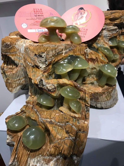 Liveshow quảng bá cho hai album sắp phát hành của "nữ hoàng phòng trà" chỉ có 600 ghế và được dự đoán sẽ "cháy vé" vì ngoài được thưởng thức âm nhạc, khán giả còn có cơ hội nhận được phần lộc may mắn có giá trị lớn.