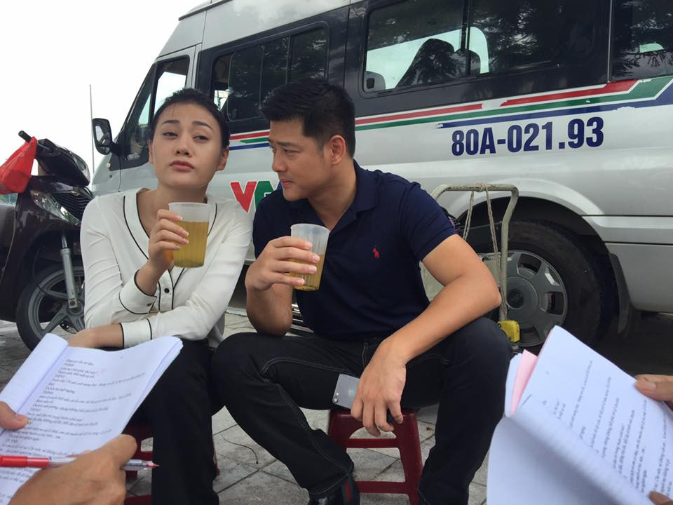 Mặc dù mới đây VTV đã chính thức thông báo về việc tạm dừng phát sóng bộ phim "Quỳnh búp bê" nhưng những thông tin liên quan đến dàn diễn viên trong phim vẫn thu hút được nhiều sự chú ý. Ảnh: FB Hai Anh Le.