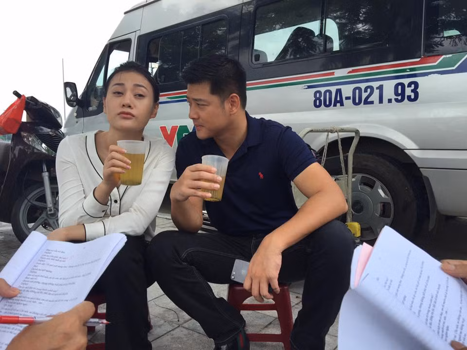 Mặc dù mới đây VTV đã chính thức thông báo về việc tạm dừng phát sóng bộ phim "Quỳnh búp bê" nhưng những thông tin liên quan đến dàn diễn viên trong phim vẫn thu hút được nhiều sự chú ý. Ảnh: FB Hai Anh Le.