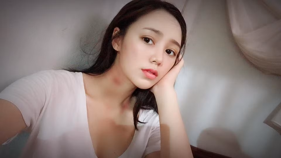 Nữ diễn viên 9X xinh đẹp cũng rất mong "Quỳnh búp bê" sẽ được chiếu lại và tiếp tục được khác giả đón nhận. Ảnh: FBNV.