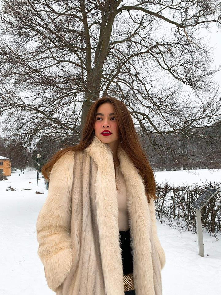 Hà Hồ check-in tại Stockholm - quê nhà của bạn trai Kim Lý.