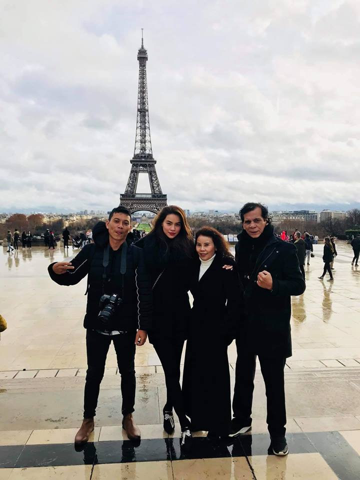 Thời gian gần đây, dù bận rộn nhưng Hà Hồ luôn dành thời gian đi du lịch cùng gia đình.