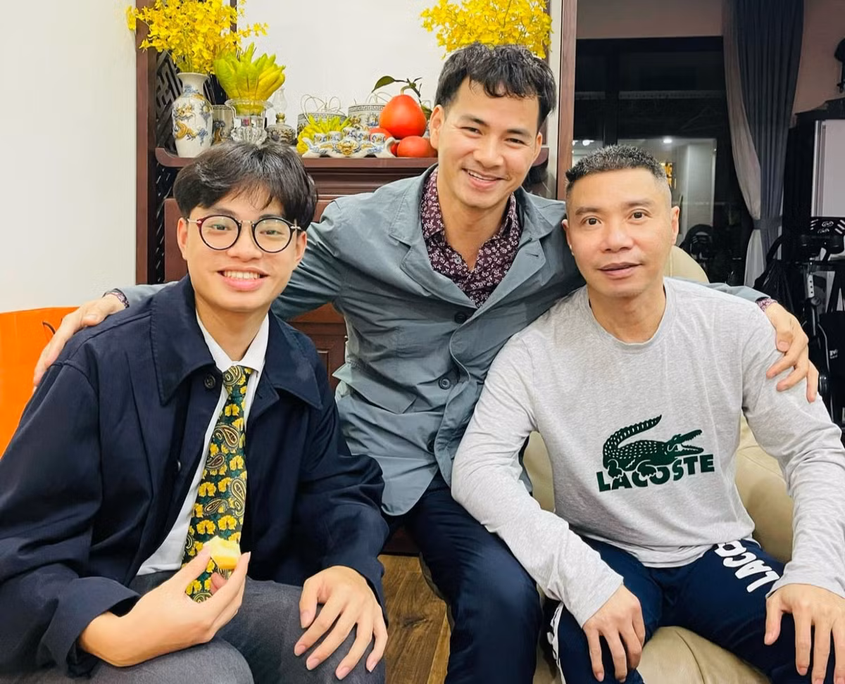 Nua dem Xuan Bac den chuc Tet Cong Ly