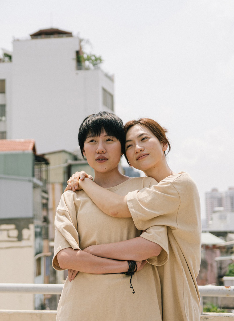 Uyển Ân nhận vai sau 2 lần casting nhưng chỉ chịu xuống tóc khi được chính anh trai ký hợp đồng. Lần thứ 2 đóng phim điện ảnh, Uyển Ân thực sự lột xác và chứng minh được thực lực của mình nhờ khả năng biến hóa với nhiều vai diễn có ngoại tình và tính cách khác nhau.