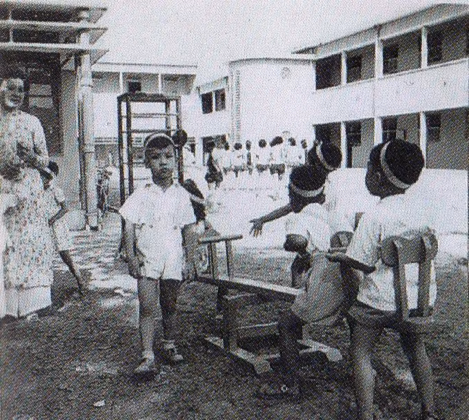 Ông Vĩnh Bang là một học giả gốc Việt hiếm hoi trong lĩnh vực tâm lý học sư phạm được sự công nhận và kính trọng của cộng đồng học thuật quốc tế, và hơn thế nữa, là một người đã đặt những nền móng đầu tiên cho giáo dục