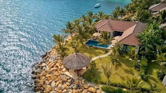 Man nhan loat resort dang cap nhat Nha Trang, danh cho gioi nha giau-Hinh-3