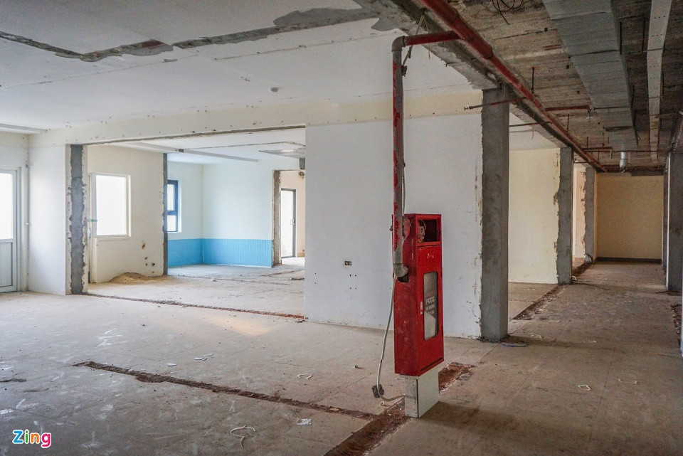 Theo đại diện Ban quản lý khu căn hộ (Mường Thanh Sơn Trà), sau khi tháo dỡ, các tầng trên sẽ được thiết kế lại đúng công năng ban đầu được cấp phép. (Ảnh: Zing).