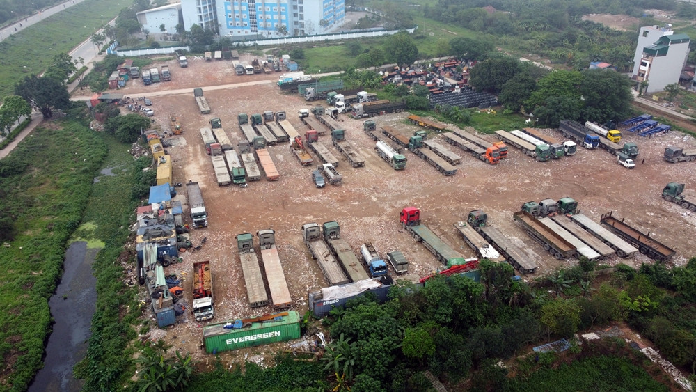Ha Noi: Se “tram” bai xe khung khong phep o phuong Thuong Thanh