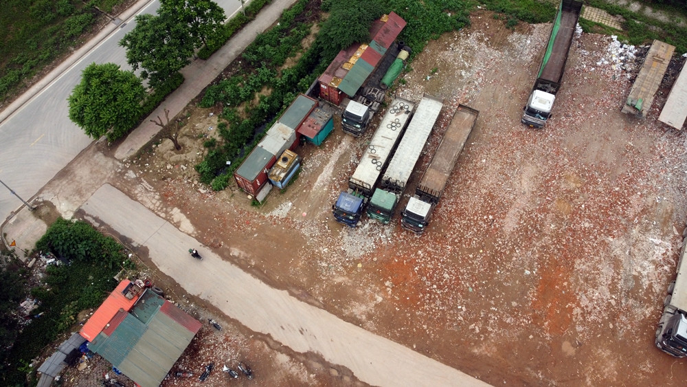 Liên quan đến bãi xe khủng không phép này, UBND phường Thượng Thanh cũng đã có báo cáo sự việc lên các Sở ngành liên quan.