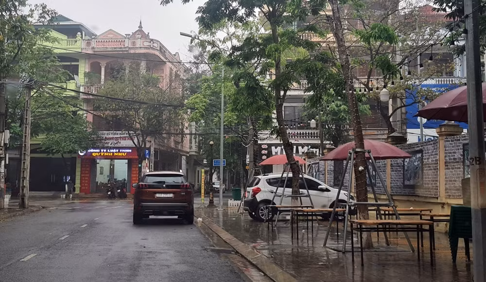 Trước thực trạng diễn ra, thiết nghĩ các cơ quan chức năng của phường Suối Hoa, TP Bắc Ninh sớm vào cuộc, xử lý nghiêm để lập lại trật tự đô thị.