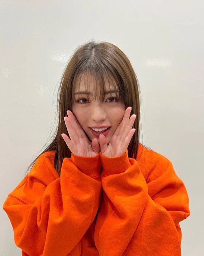 Baku đang vừa là mẫu ảnh chuyên quảng cáo sản phẩm và đang ấp ủ dự định trở thành một beauty blogger trong tương lai. Ảnh: IGNV