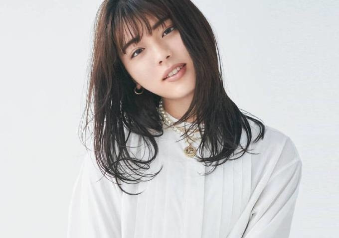 Idegami Baku, chàng trai 19 tuổi người Nhật Bản, có lượng fan khủng trên Youtube và Instagram nhờ ngoại hình xinh như hot girl.