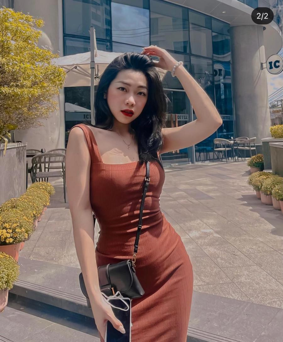 Cô nàng sở hữu thân hình "đồng hồ cát", số đo 3 vòng chuẩn không cần chỉnh khiến nhiều người ao ước.