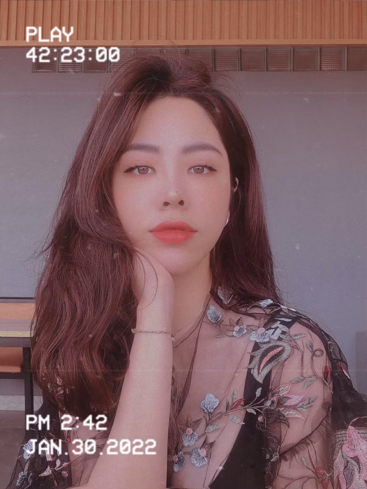 Sinh năm 1985, đã làm mẹ 2 con nhưng Hồng Hạnh vẫn khiến người khác bất ngờ vì quá trẻ trung.