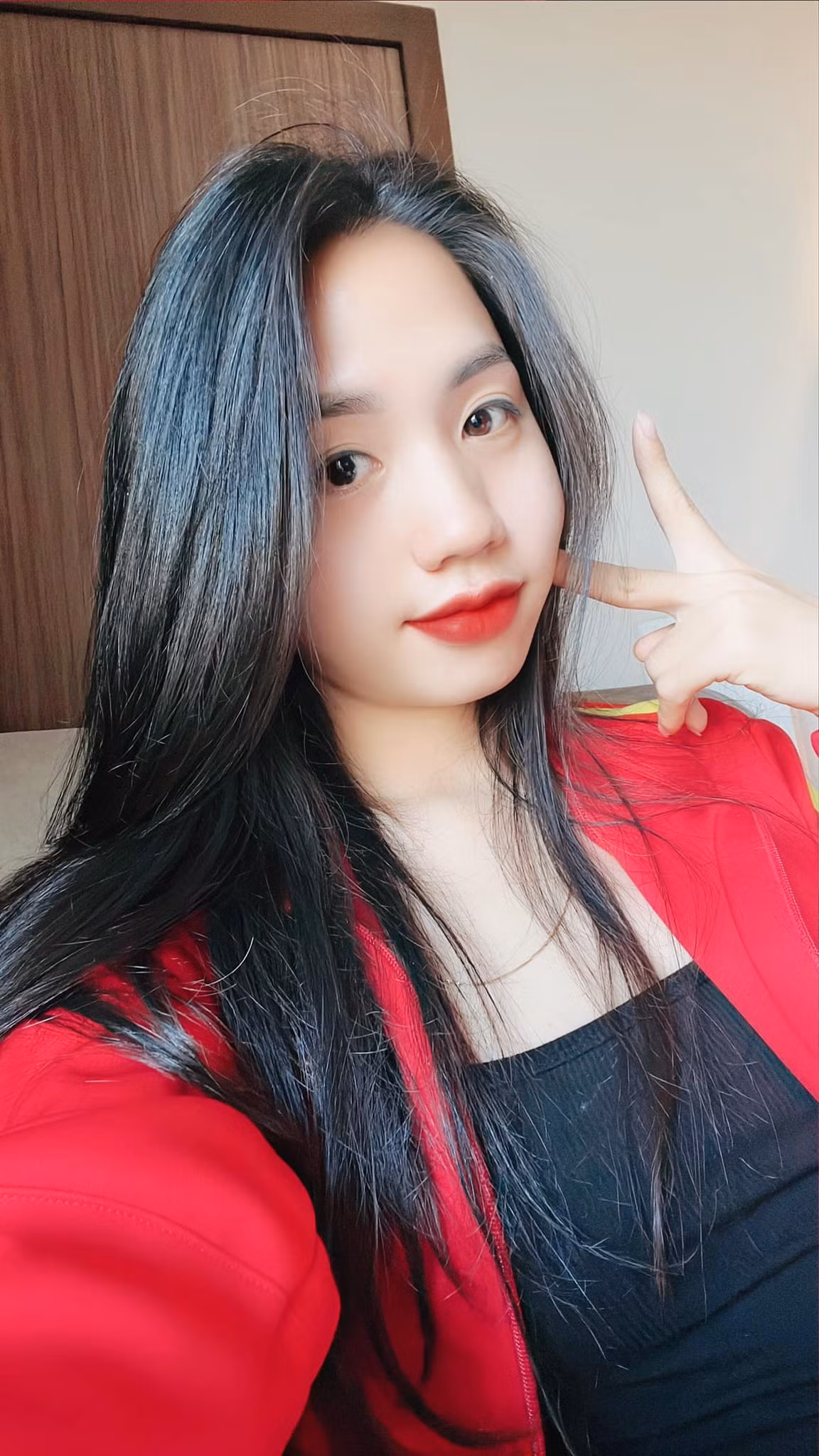 Hot girl đội tuyển nữ Việt Nam Trần Thị Duyên đang là cái tên nhận nhiều sự quan tâm từ netizen thời gian qua.