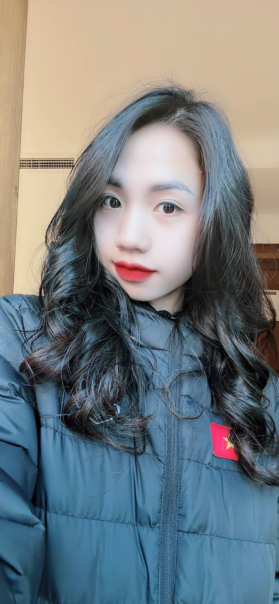 Dù chia sẻ gương mặt không son phấn kém xinh, thế nhưng Duyên vẫn nhận được sự ủng hộ của người hâm mộ, bởi đó là kết quả của quá trình tập luyện vất vả, đối mặt với nhiều khó khăn.