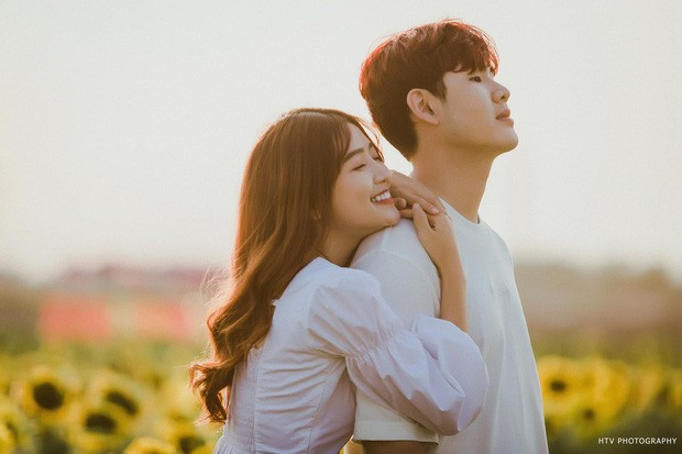 Không chỉ có vậy, An Vy còn thường đăng những clip ngắn với rất nhiều hình ảnh tình tứ của cô và Đỗ Nguyên Phúc trên TikTok.