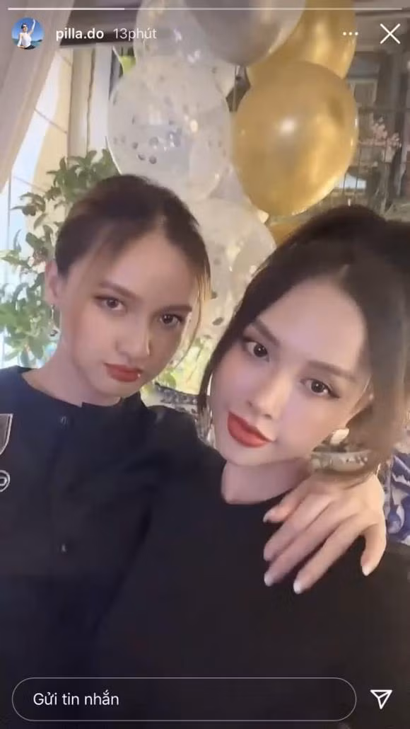 Ngoài ra, mọi người đặc biệt chú ý đến nhan sắc của Trang Pilla và Mai Tây, hơn hết vì khoảng cách hai thế hệ khá lớn nên màn đọ sắc này càng làm cư dân mạng thích thú hơn.