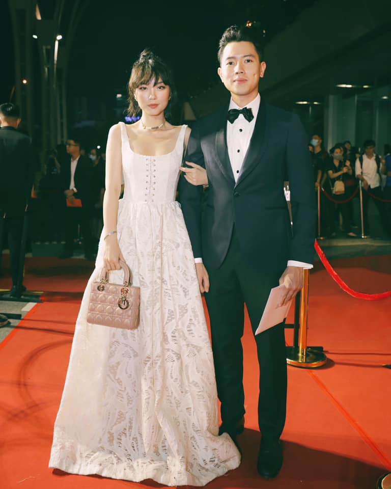 Chia sẻ của Hà Trúc khiến mọi người vừa thích thú vừa trầm trồ khi cô sở hữu khối tài sản không phải dạng vừa. Đặc biệt những anti-fan từng nói rằng cô "ăn bám" bạn trai cũng phải "sáng mắt" với câu trả lời này.