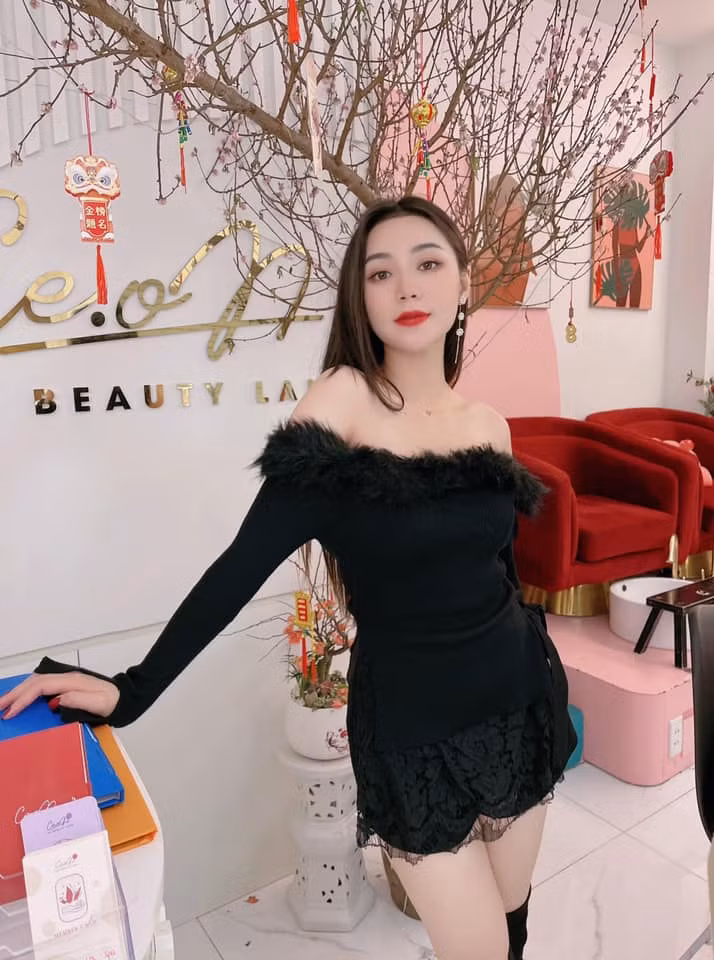 Tới nay, cô đã tham gia nhiều bộ phim với nhiều dạng vai diễn đa dạng như Quỳnh búp bê, Nàng dâu Oder, Đừng bắt em phải quên, Nhà trọ Balanha, Hướng dương ngược nắng, Hãy nói lời yêu,...