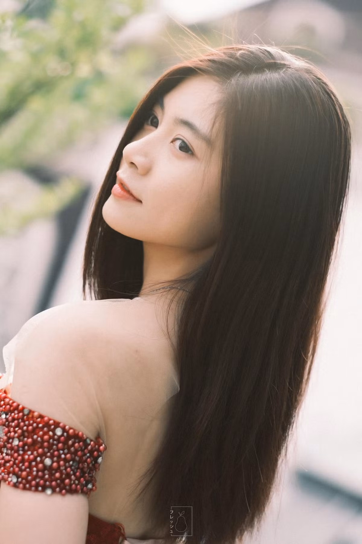 Vẻ ngoài trong trẻo, ngọt ngào của Nam Phương khiến mọi chàng trai "đổ gục".