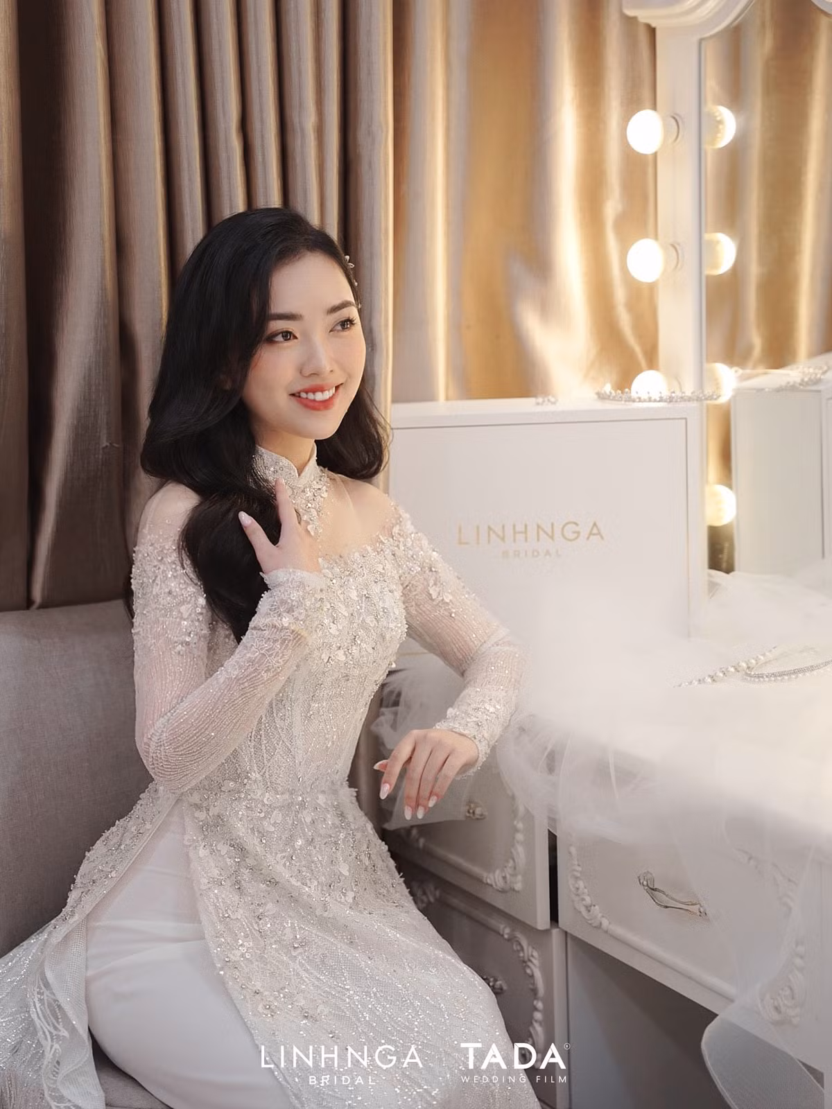 Đặc biệt, Hà Trang rất ít khi cập nhật cuộc sống cá nhân trên mạng xã hội, đời sống cực kỳ kín tiếng và né tránh thị phi để không ảnh hưởng đến bạn trai. Ảnh: Linh Nga Bridal