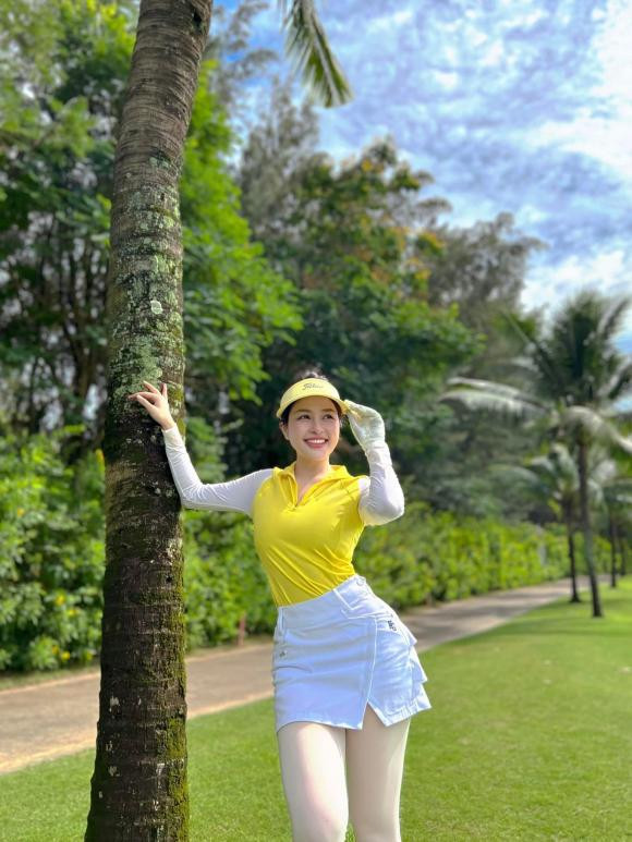 Sau ồn ào, Trâm Anh mất tích một khoảng thời gian để sang nước ngoài học tiếng Anh. Hiện tại, Trâm Anh hiện đang có cuộc sống bình yên ở Sài Gòn.