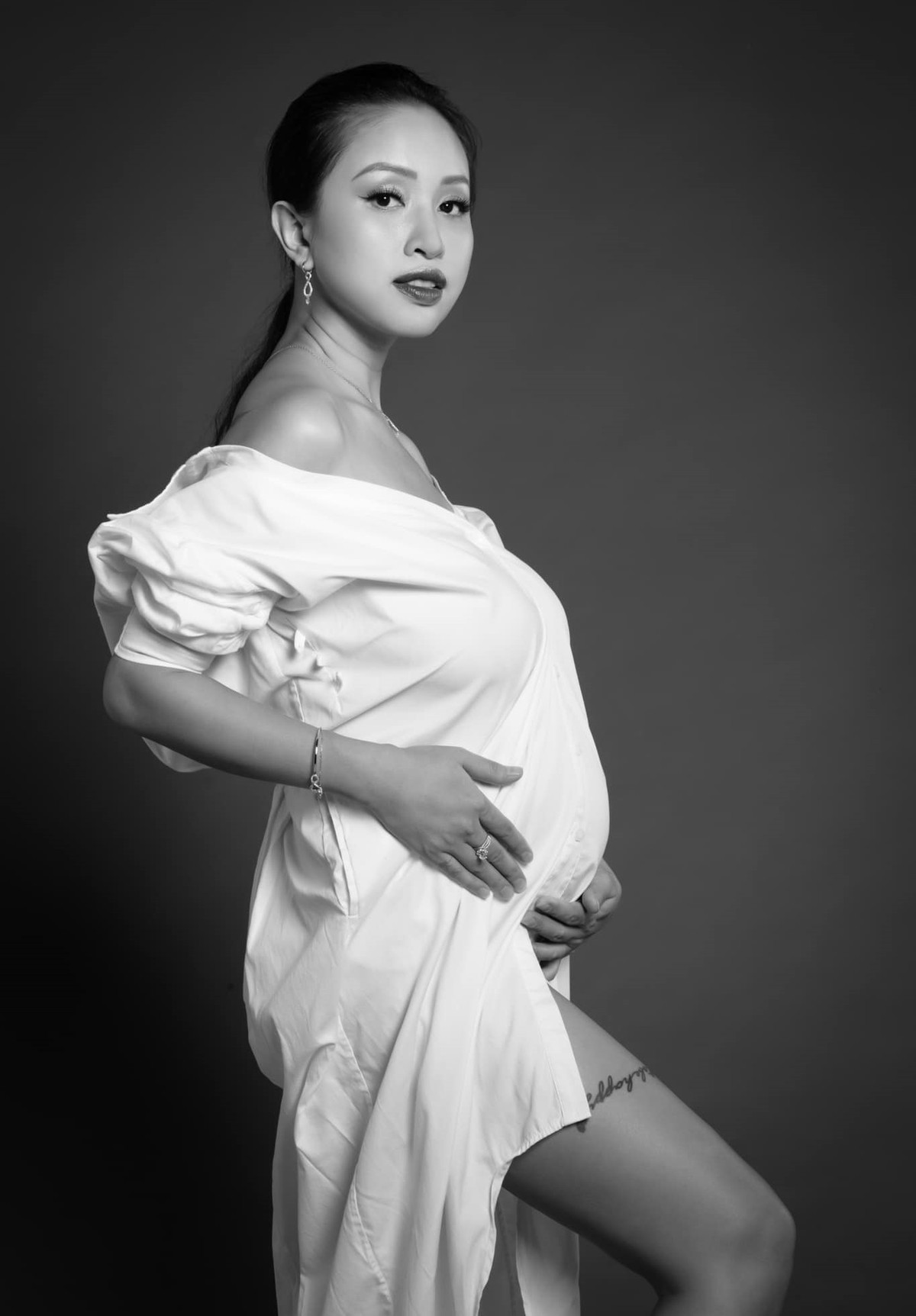 Đến nay sau 9 năm ly hôn, cựu hot girl đình đám đã tìm được hạnh phúc mới là doanh nhân. Người này cũng có mối quan hệ tốt đẹp với con trai cô. Chuyện tình cảm của hai người được bé ủng hộ.