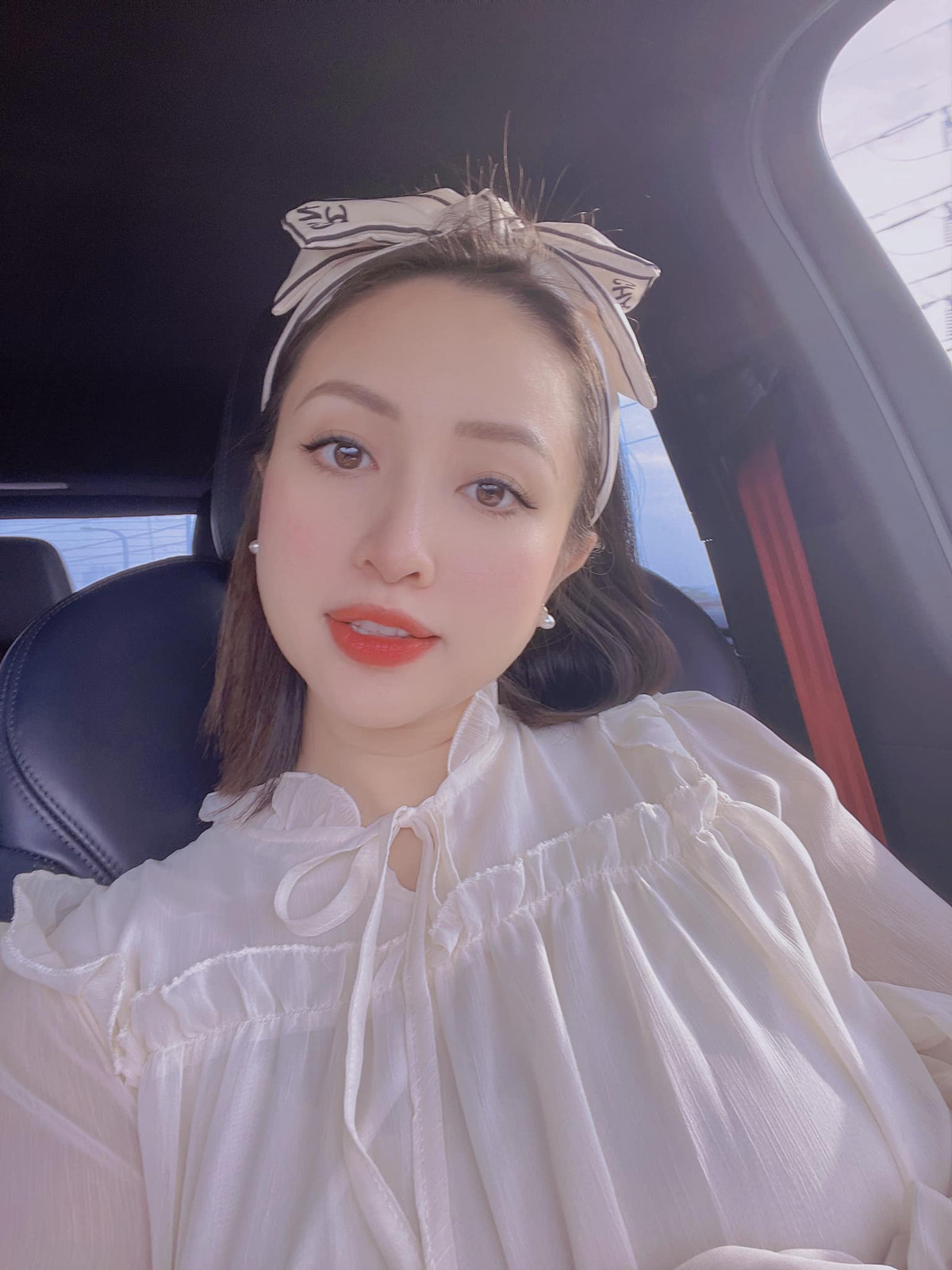 Vân Hugo hiện mang thai lần 2 và em bé trong bụng đã được 7 tháng. Cô từng cho rằng đây là lúc mình bắt đầu được bù đắp.