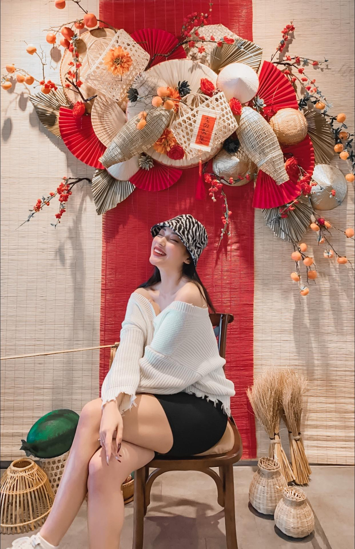 Hiện tại, Hoàng Yến đang là huấn luyện viên gym, hướng dẫn các cô gái khác cải thiện vóc dáng.