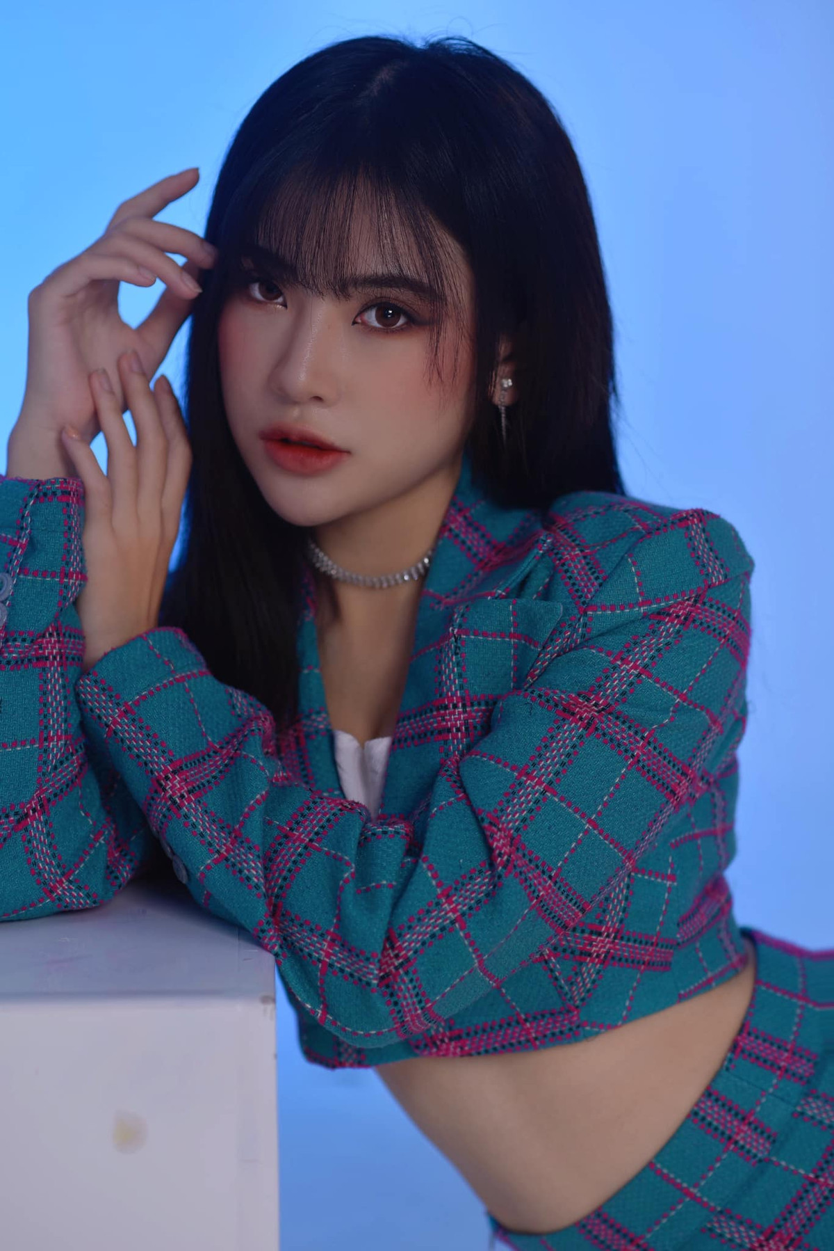 Gái xinh 9x hiện đang là người mẫu ảnh, diễn viên trẻ đang được cư dân mạng quan tâm.