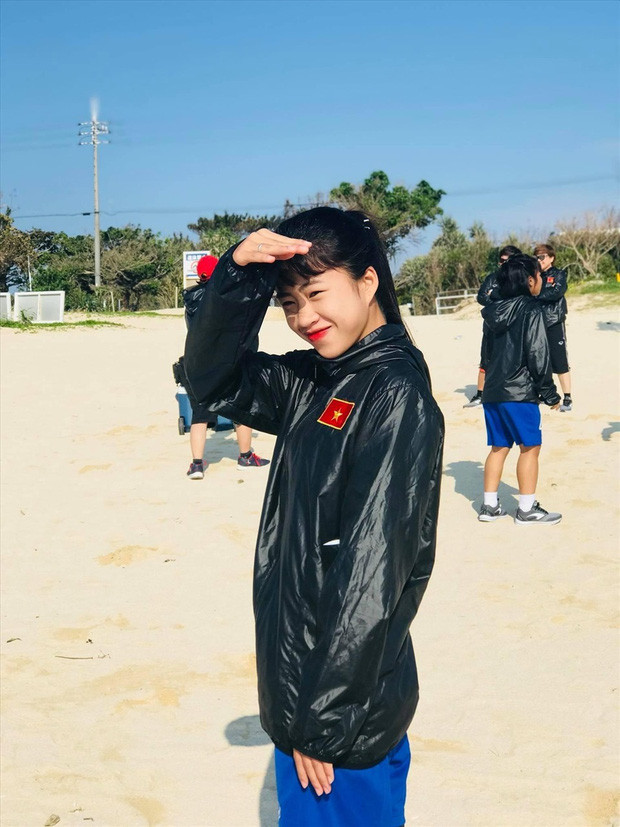 Thanh Nhã nhận được sự quan tâm đặc biệt của người hâm mộ. Trang cá nhân của cô nàng thu hút nhiều lượt theo dõi.