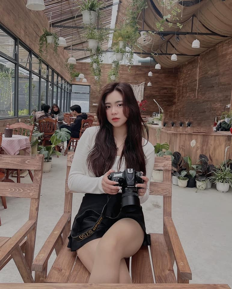 Khánh Ngọc là sinh viên chuyên ngành Kế toán trường Đại học Thăng Long Hà Nội.