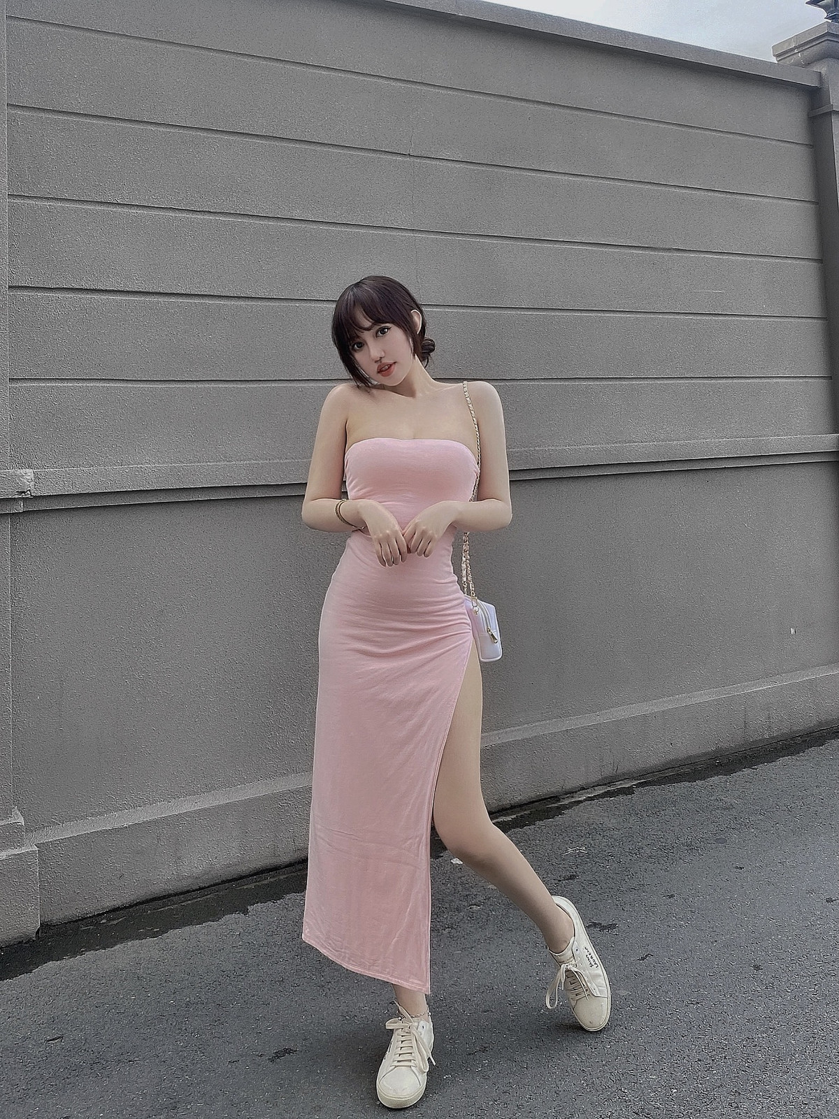 Phần thưởng ngọt ngào cho mọi nỗ lực của Trúc Quỳnh là gương mặt xinh đẹp, vóc dáng nóng bỏng như hiện tại. Ảnh: FBNV