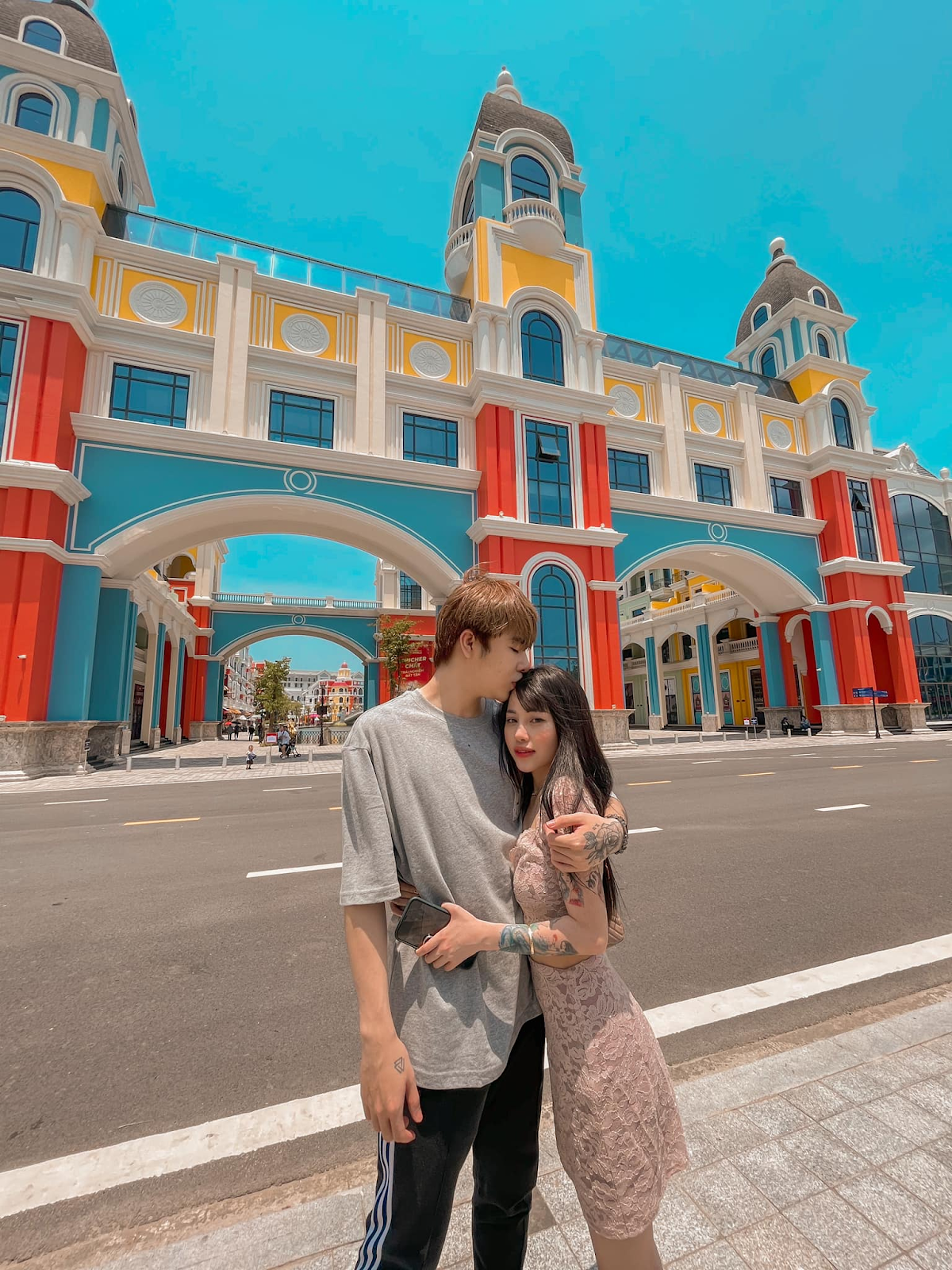 Cách đây vài tuần, cặp đôi này đã chính thức chia tay. Sau khi kết thúc mối tình, Zeros và streamer Lai Lai cũng đã xóa sạch những hình ảnh mà cả hai chụp chung trên các trang mạng xã hội.