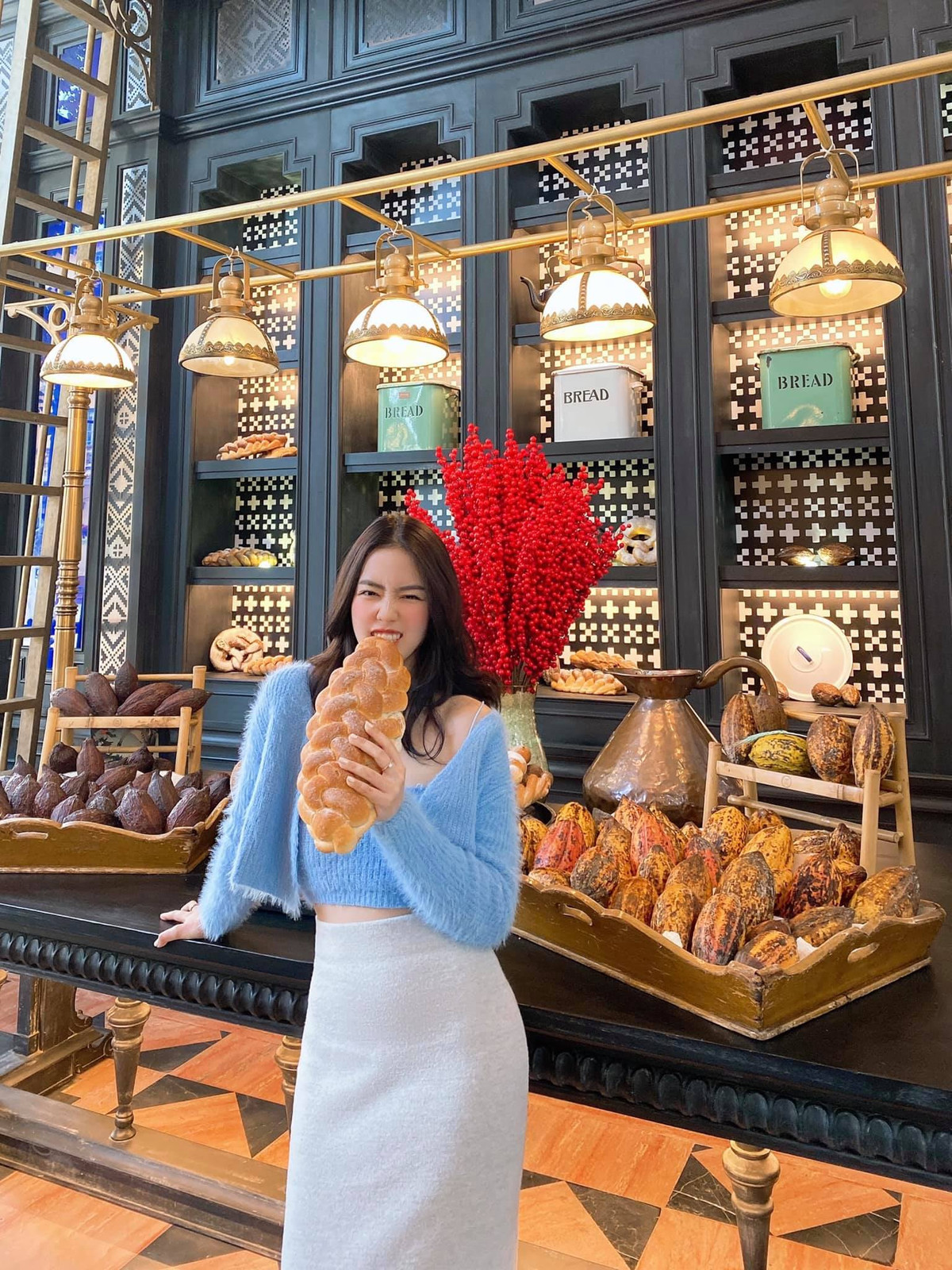 Cuộc sống tự do, bay nhảy hiện tại của cô gái Hà thành là niềm mơ ước của nhiều người.