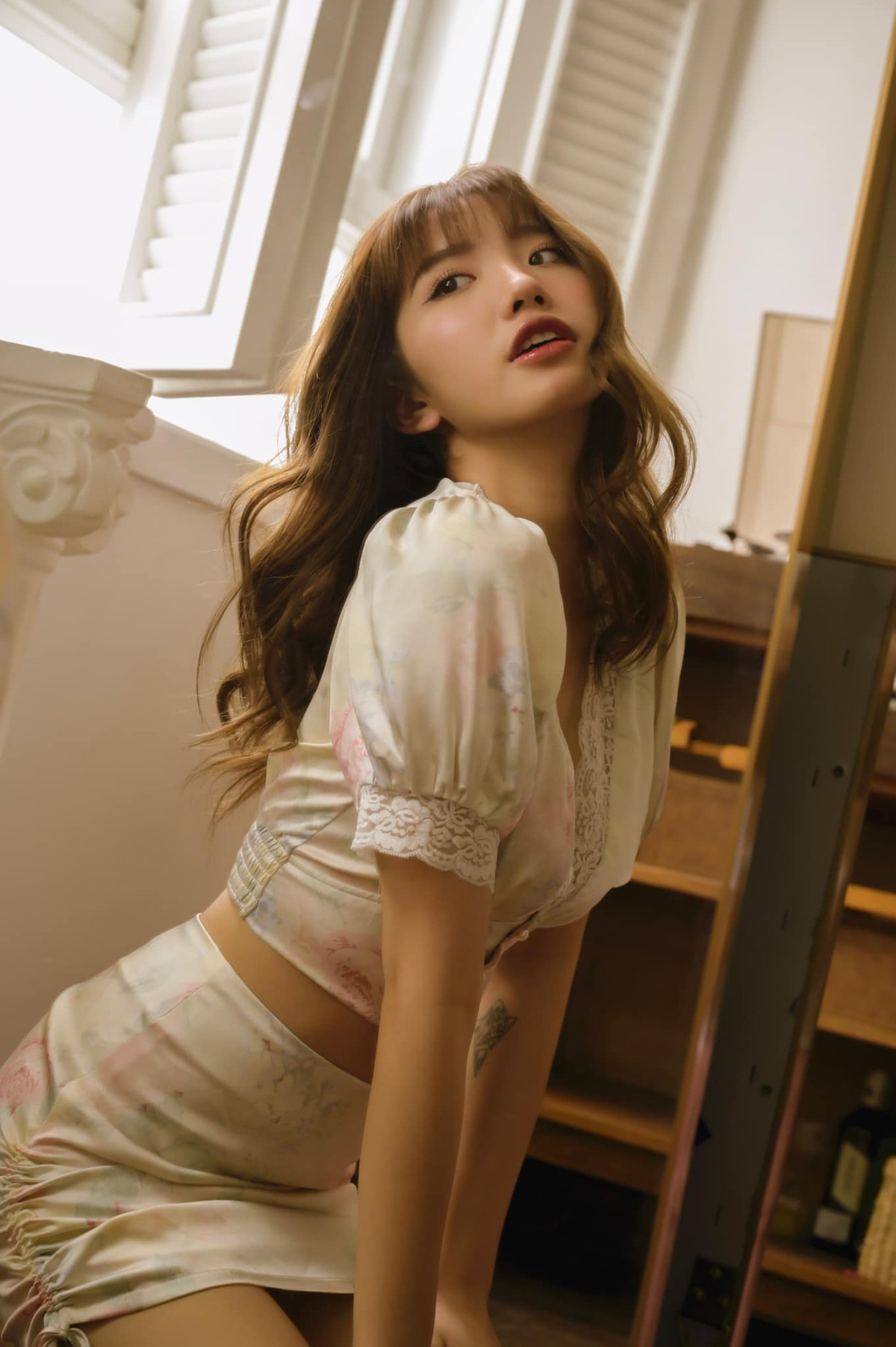 Sự nổi tiếng của Huyền phần lớn đến từ phong cách ăn mặc khá táo bạo so với tuổi của cô.