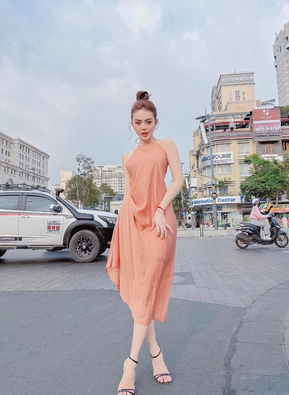 Ngoài luôn chăm chút, sắm sửa cho bản thân, Trang Nemo còn được mọi người khen ngợi là hiếu thảo khi luôn yêu thương, chăm sóc mẹ.