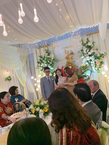 Khác với những mối tình trước, Nhật Lê sống khá kín tiếng, ít khi chia sẻ về cuộc sống hôn nhân và dành hầu hết thời gian tập trung vào công việc.