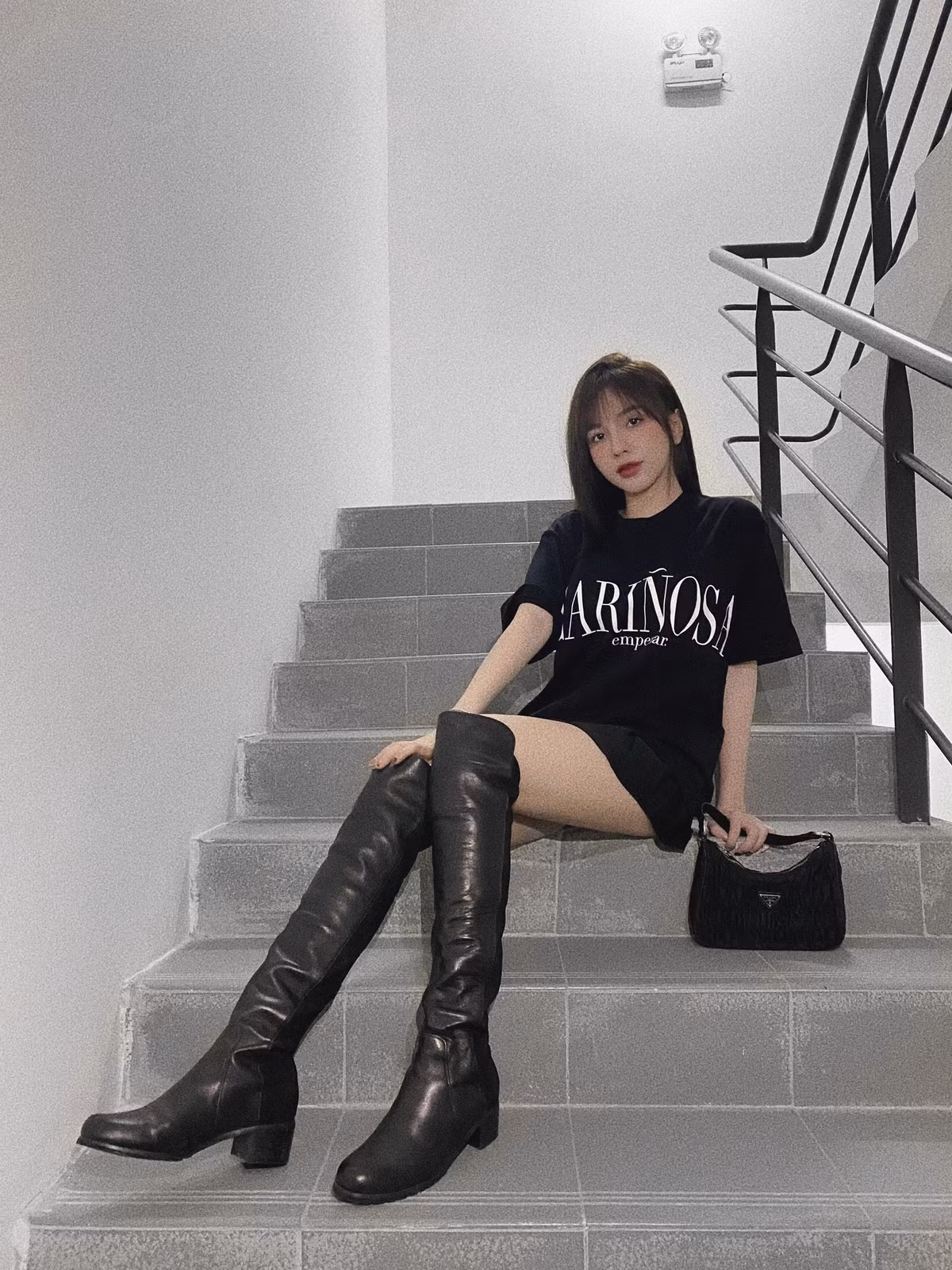 Cách đây ít ngày, chỉ vì làm bạn gái giận, Hoàng Đức đã bí mật bay từ Hà Nội vào Đồng Nai để làm lành với nửa kia khiến hội chị em "gato". Ảnh: Tổng hợp